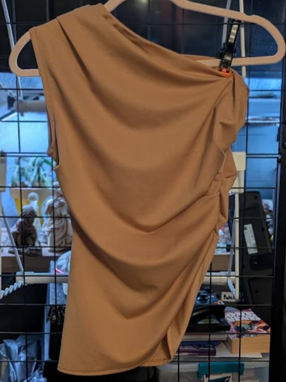 GT5- AVELORIA One Shoulder Ruched Top